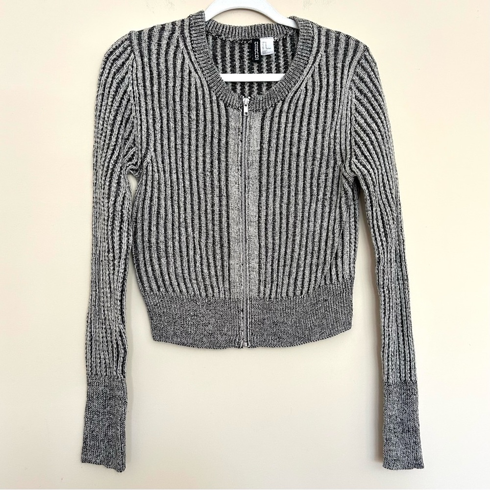 Divided by H&M Women’s Gray Striped Ribbed Zip Up Jacket